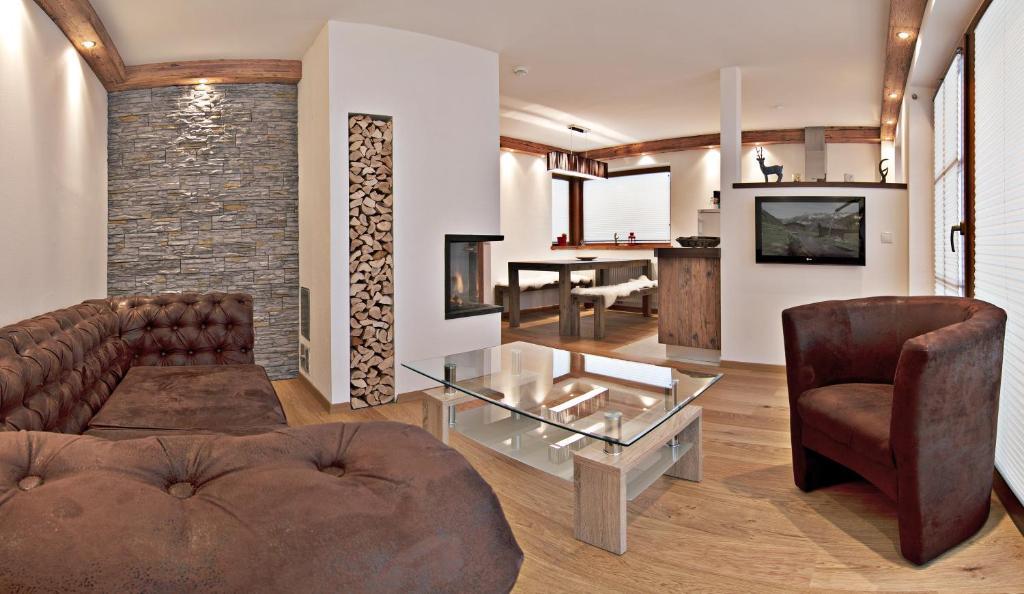 Alpenchalet Bruecke Mayrhofen Rom bilde