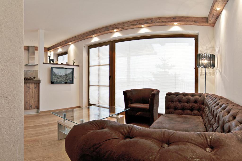 Alpenchalet Bruecke Mayrhofen Rom bilde